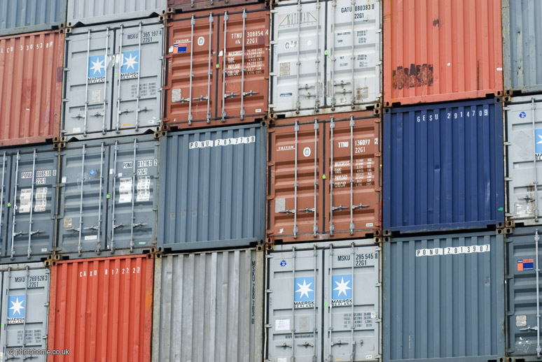 File:Shipping containers at clyde.jpg