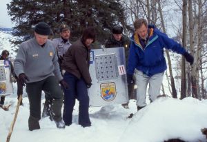 Yellowstone reintroduction 1995.jpg