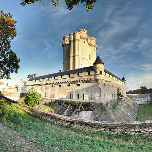 File:Chateau de Vincennes.jpg
