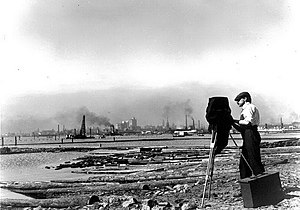 Arthur Beales, the Toronto Harbour Commission's official photographer, 1914-10-02 - PC-1-1-135.jpg