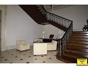 Epstein house interior 01.jpg