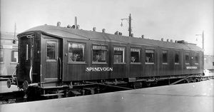 (PD) Photo: Anders Beer Wilse A restaurant carriage (dining car) operated by Norway's Norsk Spisevognselskap A/S in 1926. Meals, though relatively expensive, were available to all classes of travelers.