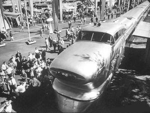 © Photo: General Motors Electro-Motive Division The Aerotrain is introduced to the general public at the GM "Powerama" in Chicago in October 1955.