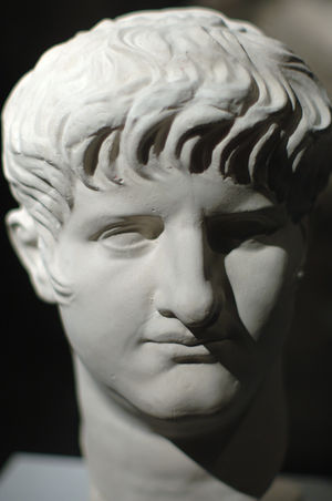 Nero bust (young).jpg