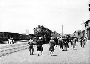 Outside SD Union Station 1941.jpg