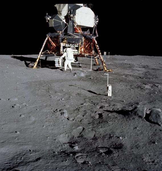 File:Apollo 11 image 1.jpg