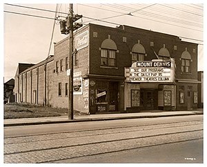 Mount Dennis Theatre, on Weston Road, 1944.jpg