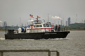 Fireboat Howard T. Tellepsen in the Houston Channel -f.jpg
