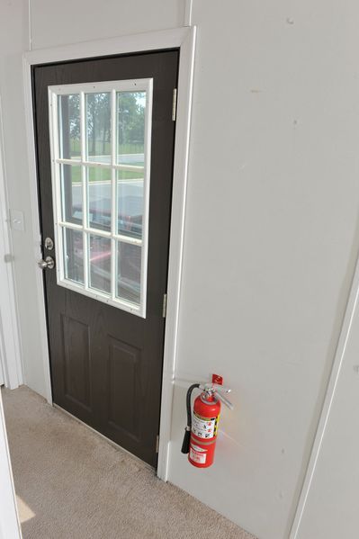 File:Fire extinguisher, from FEMA -f.jpg