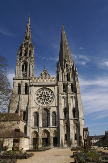How Long Did It Take to Build Chartres Cathedral