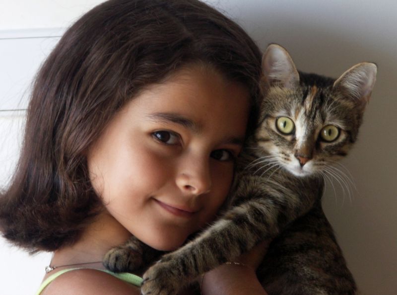 File:Girl and cat.jpg