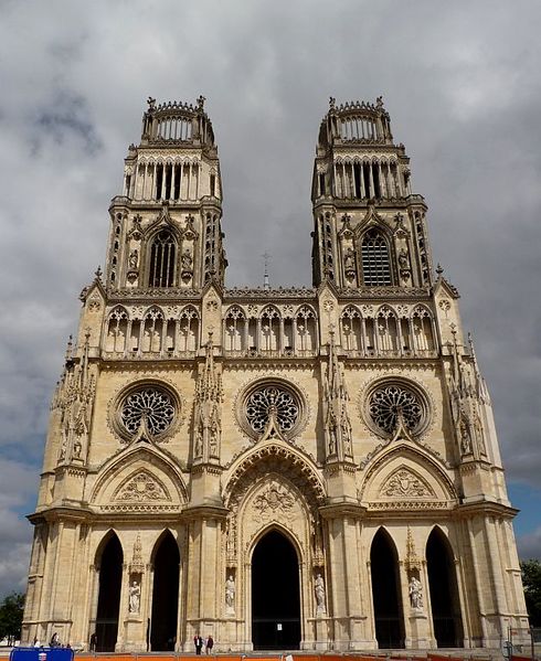 File:Orléans Cathedral front facade, 2011.jpg