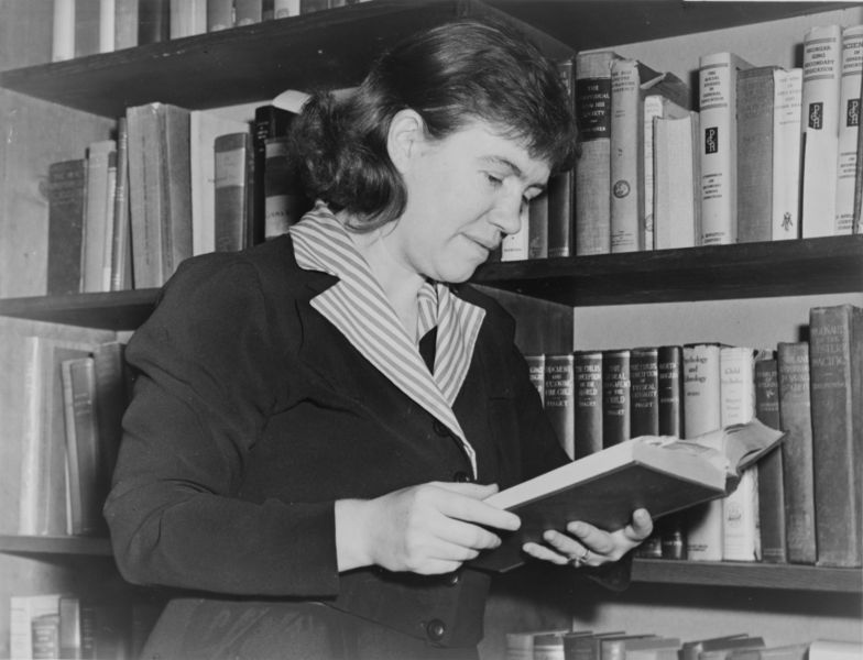 File:Margaret Mead, half-length portrait, facing right, reading book - World-Telegram photo by Edward Lynch - LOC LC-USZ62-120226.jpg