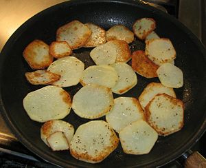 The cooked potatoes